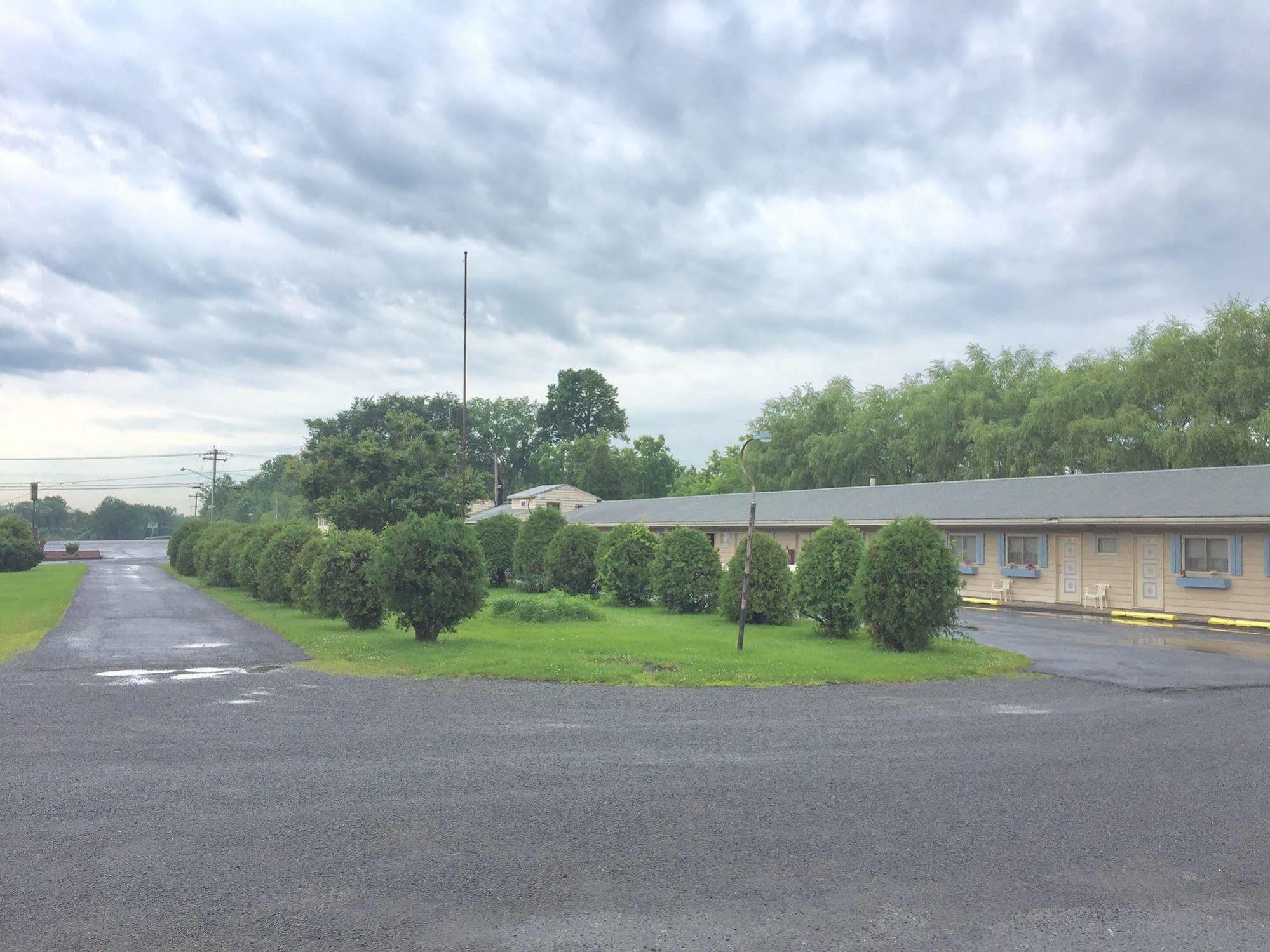 Travel Inn Westmoreland Exterior foto